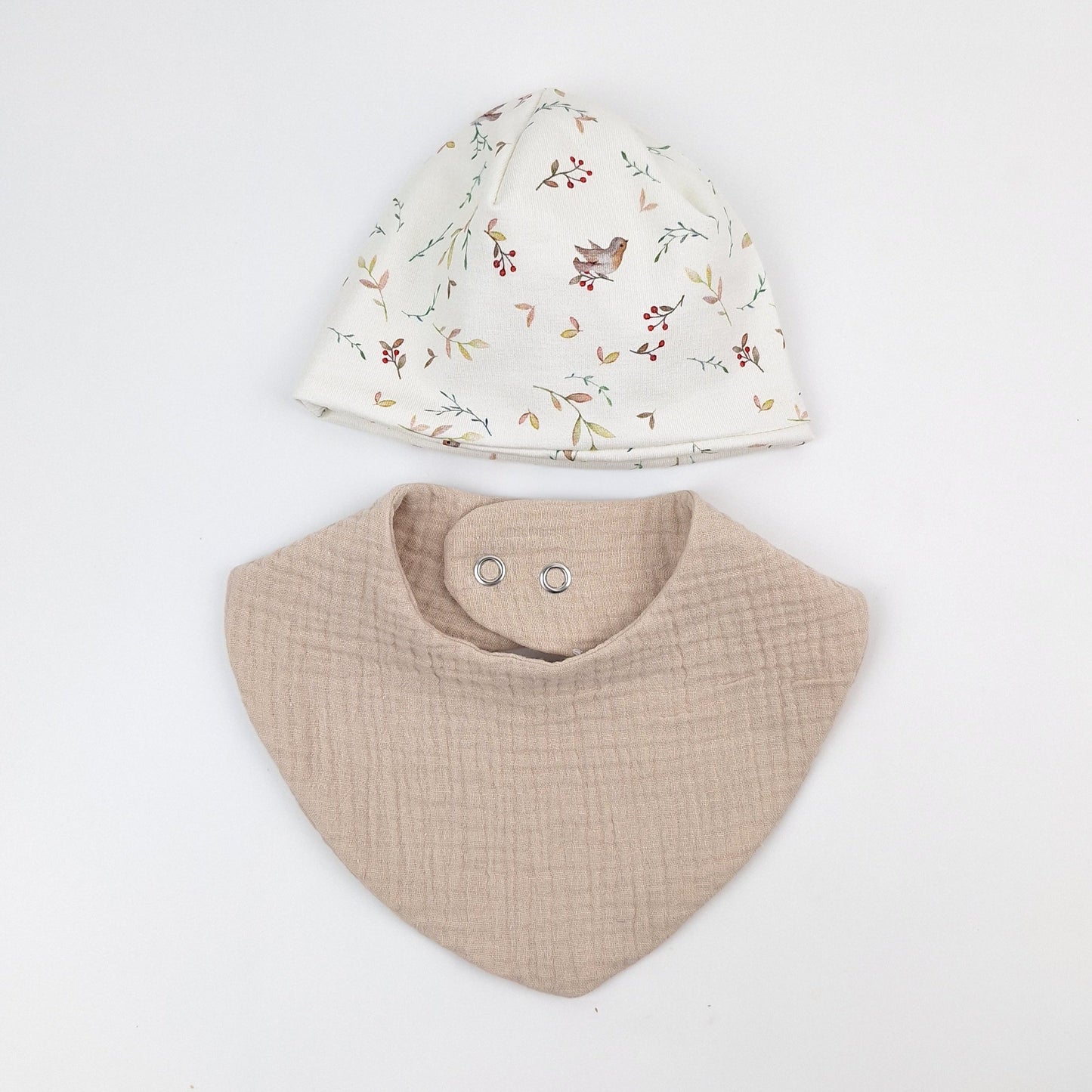 Babyhaube mit Latz