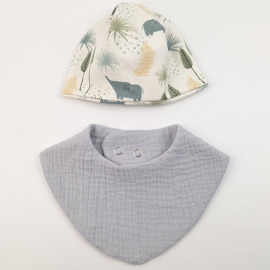 Babyhaube mit Latz